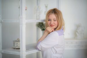 Алонцева Наталья (косметолог).jpg