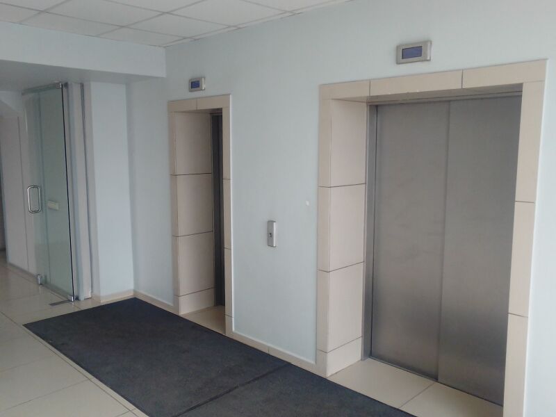 Файл:Новоград 6 этаж (лифты).jpg