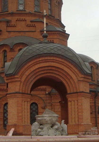 Файл:Надкладезная часовня при соборе Александра Невского.jpg