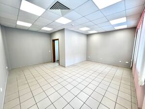 Челюскинцев 18-2 офис 506 (3).jpg