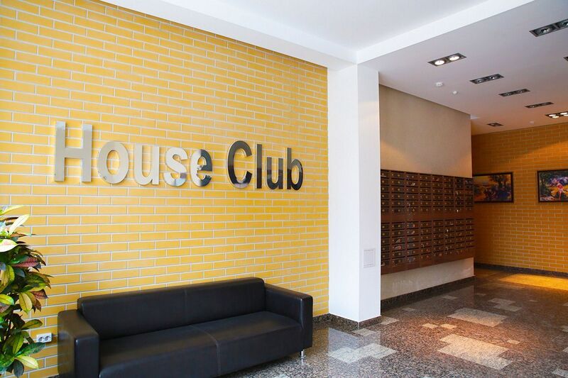 Файл:House Club (2).jpg
